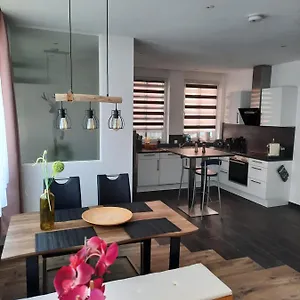 - Zur Alten Waescherei - Zentrumsnah - Garage Inklusiv Apartment Stuttgart